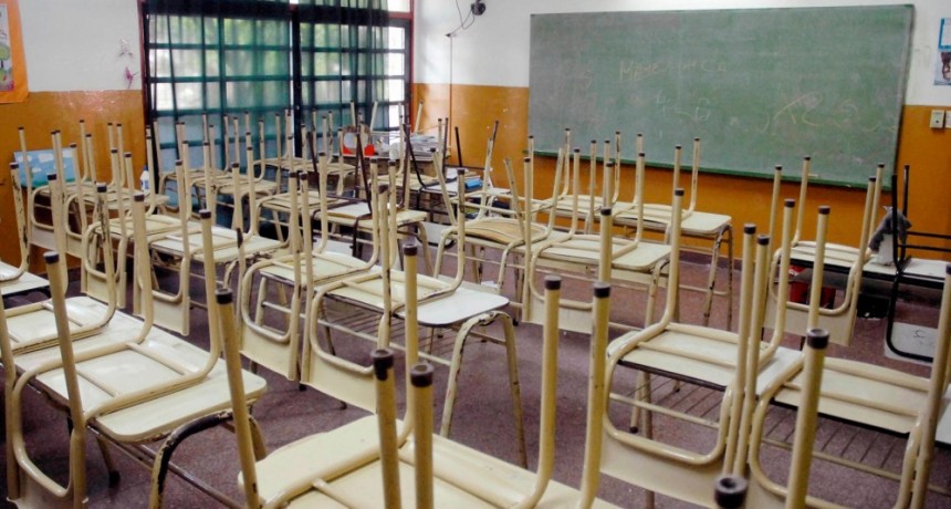 Docentes van a paro desde el lunes, sin asistencia al trabajo