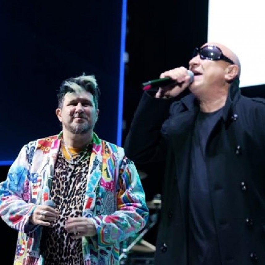 La Mosca versiona 