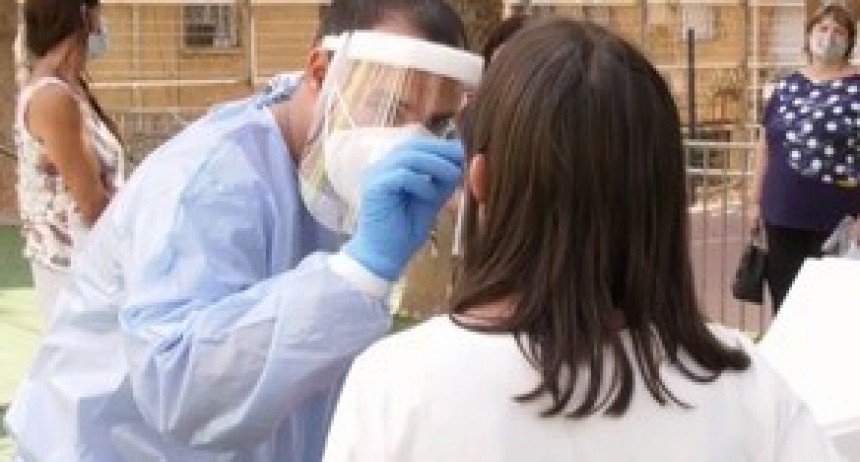 TESTEOS A DOCENTES DAN POSITIVO DE CORONAVIRUS