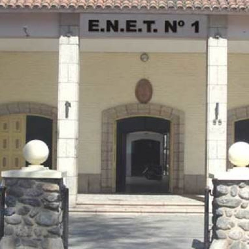 NO SERA OBLIGATORIO LLEVAR UNIFORME A LA ESCUELA