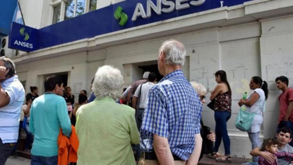 Gobierno confirmó el monto del bono para los jubilados de ANSES