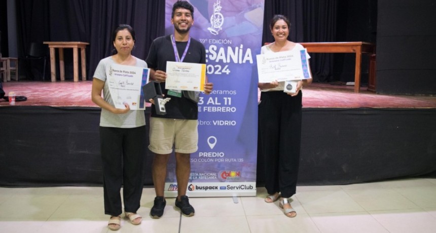 Artesanos catamarqueños premiados en la Fiesta Nacional de la Artesanía de Colón