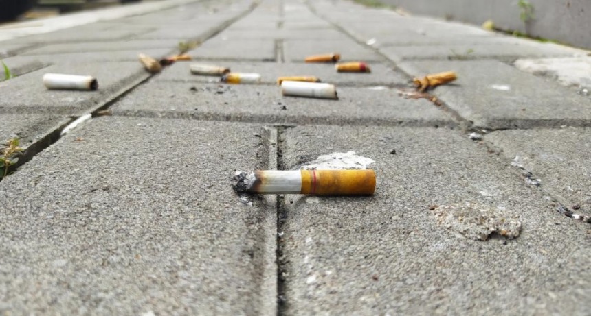 Eslovaquia: reciclaron colillas y desechos de cigarrillos electrónicos para asfaltar una ruta