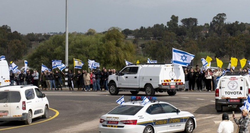 Hamas entregó a Israel los cuerpos de la familia Bibas