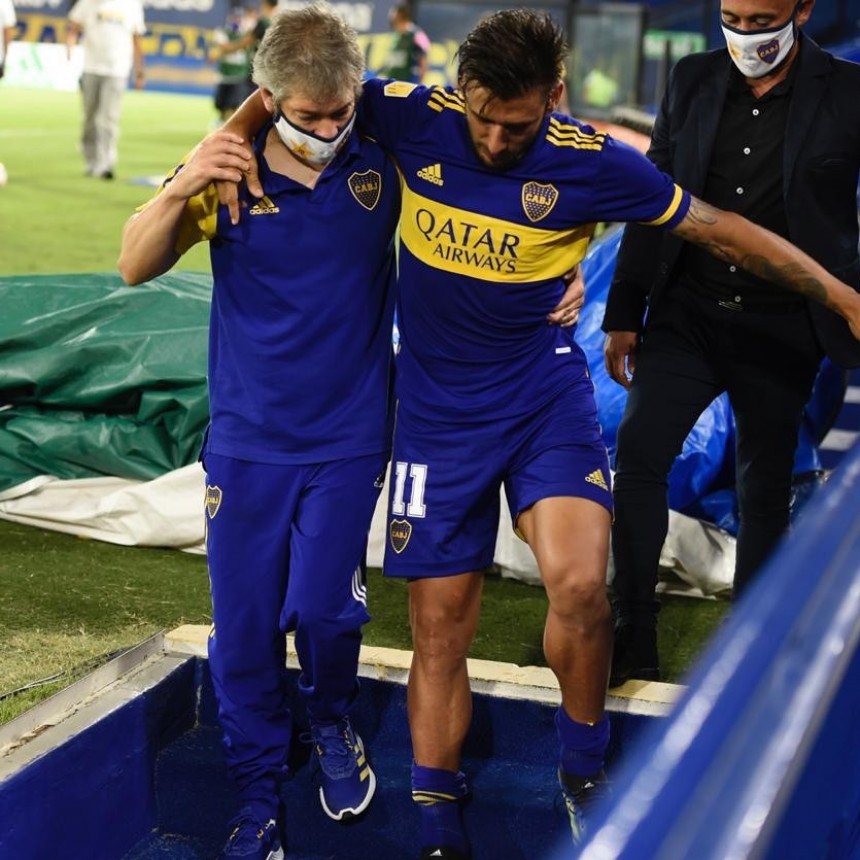TOTO SALVIO E IZQUIERDOZ, AFUERA POR UN TIEMPO