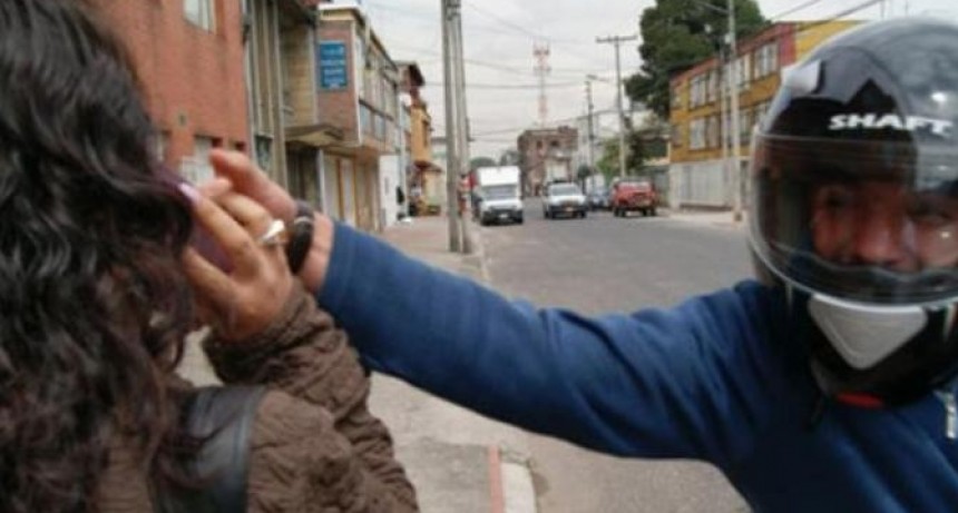 UNA MUJER DEBIÓ SER HOSPITALIZADA LUEGO DE UN ARREBATO