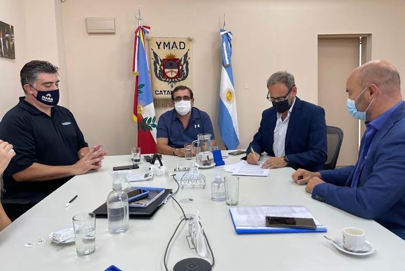 SOLICITAN CONECTAR LÍNEA ELÉCTRICA 