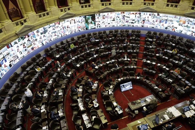 INGRESA AL CONGRESO EL ACUERDO CON EL FMI