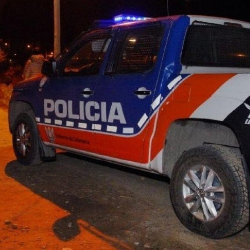 ENCONTRARON A UNA JOVEN SEMIDESNUDA