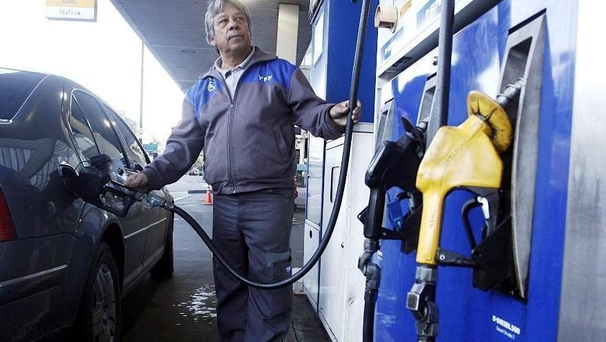YPF aumenta 3,8% el precio de sus combustibles a partir de este jueves: cuánto costará el litro