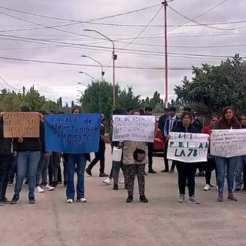 Santa María: Padres y alumnos toman la escuela N°78