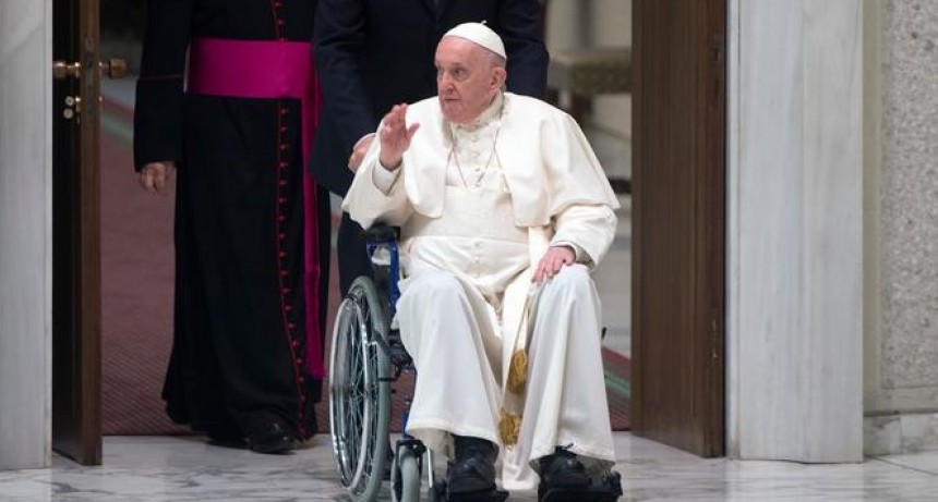 La salud del Papa Francisco: el nuevo parte médico asegura que “mejora de forma progresiva”