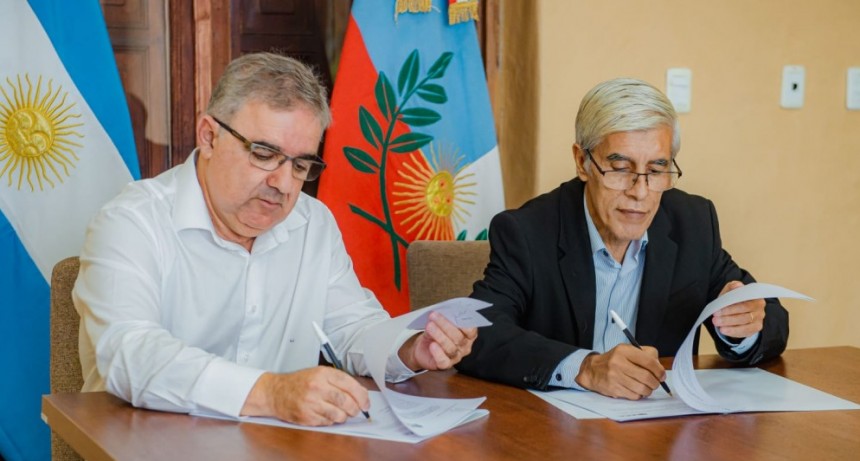 La provincia garantizó el financiamiento para el cuerpo docente de la carrera de Medicina