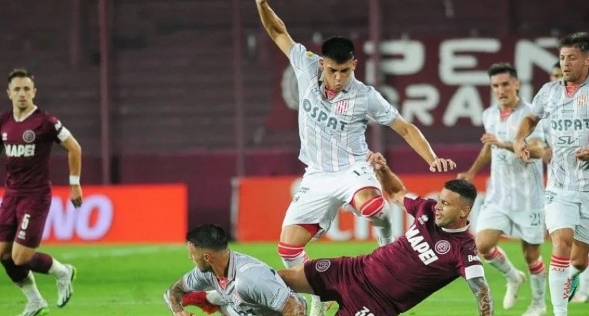 Lanús llegó a la cima, pero no aseguró la clasificación