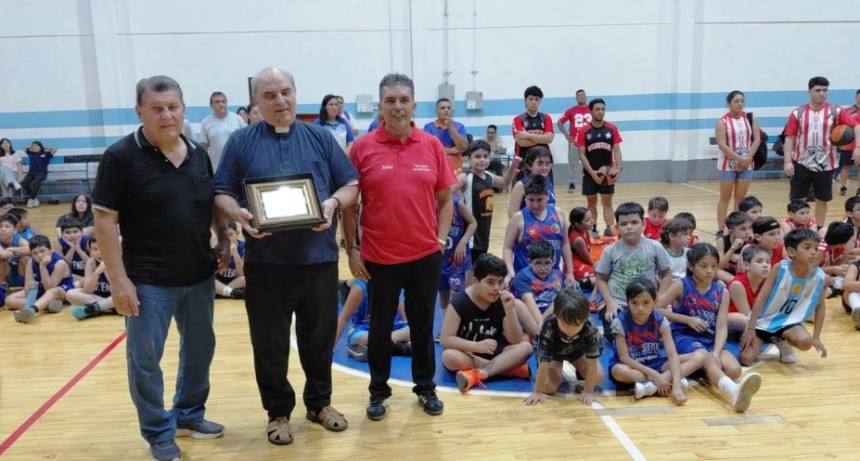 El Torneo Preparaci&oacute;n de B&aacute;squet llevar&aacute; el nombre del Bicentenario del Beato Mamerto Esqui&uacute;