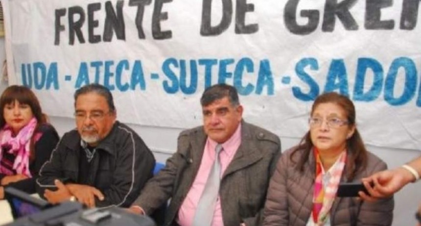 LOS GREMIOS DOCENTES DEFINEN SI ACEPTAN UNA NUEVA PROPUESTA SALARIAL