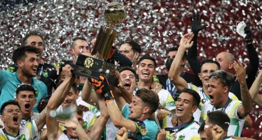 DEFENSA Y JUSTICIA CAMPEON DE LA RECOPA