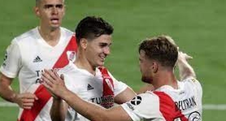RIVER DEBUTA ANTE FLUMINENSE