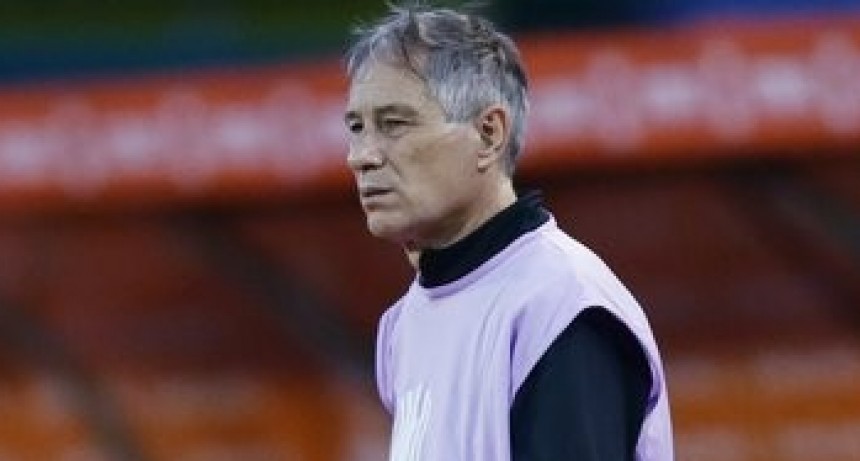 HOLAN RENUNCIO AL SANTOS