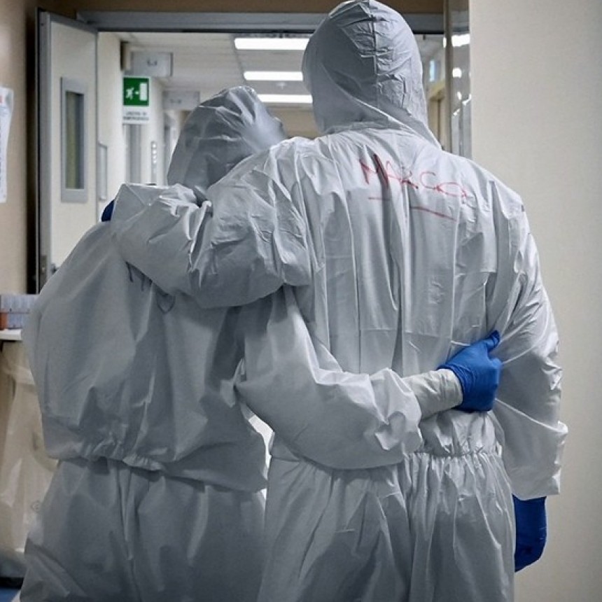 LA MAYORIA DE LOS INTERNADOS EN TERAPIA INTENSIVA SON MENORES DE 60 AÑOS