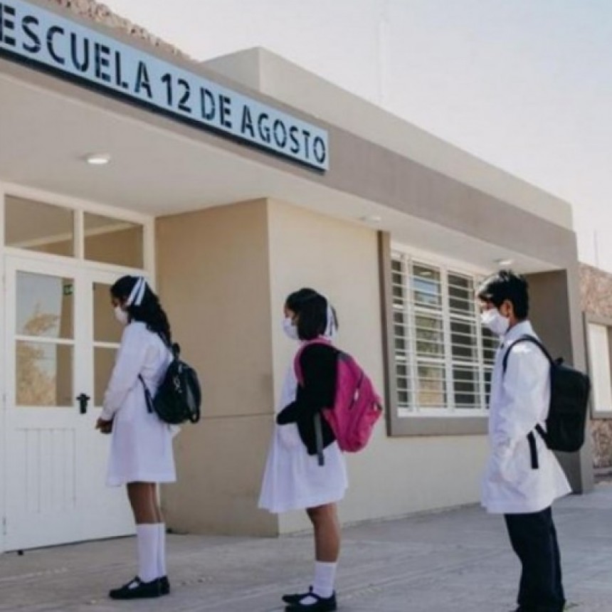 PROPONEN AUMENTAR UNA HORA MAS DE CLASES