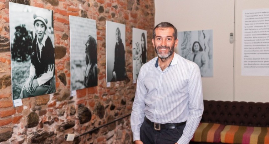 Se inauguró la muestra “Catamarqueñas” en la Casa de la Cultura