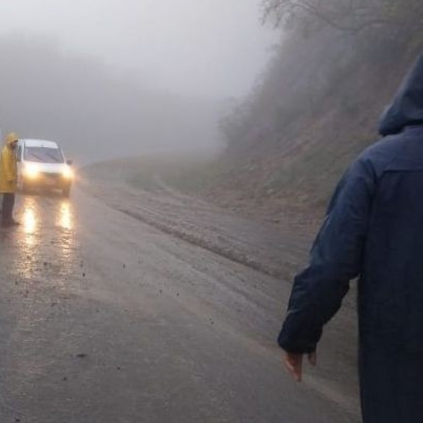 Volcó un camión en la Cuesta del Totoral