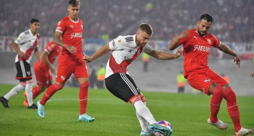 Con goles de Barco y Borja, River Plate venció a Independiente y recuperó la distancia en la cima de la Liga Profesional