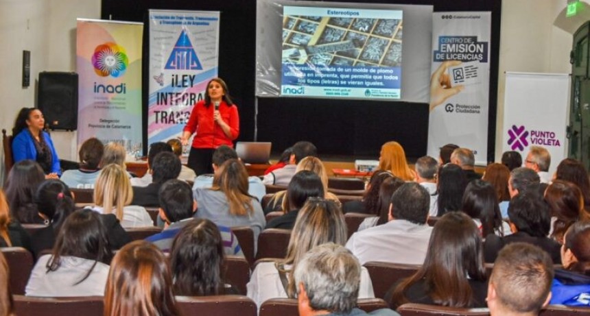 El INADI capacitó a empleados municipales de la Capital