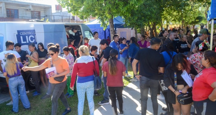 Vecinos del barrio Alem se beneficiaron con Catamarca con Vos y el Municipio en tu Barrio