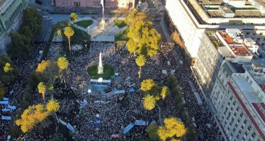 Argentina vivió una de las mayores protestas en 20 años contra la 