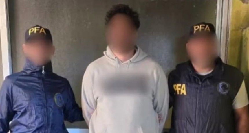 Investigan en Rosario a un hombre que filmaba y viralizaba videos sexuales de j&oacute;venes enga&ntilde;adas