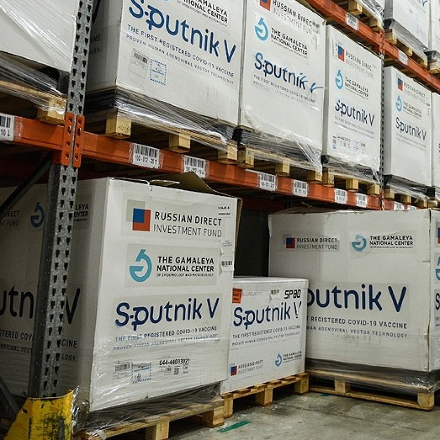 APLICAN LA SEGUNDA DOSIS DE LA VACUNA SPUTNIK V
