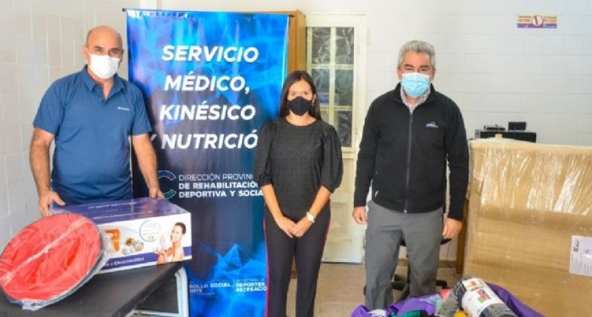 YMAD Y UNA DONACIÓN AL DEPORTE