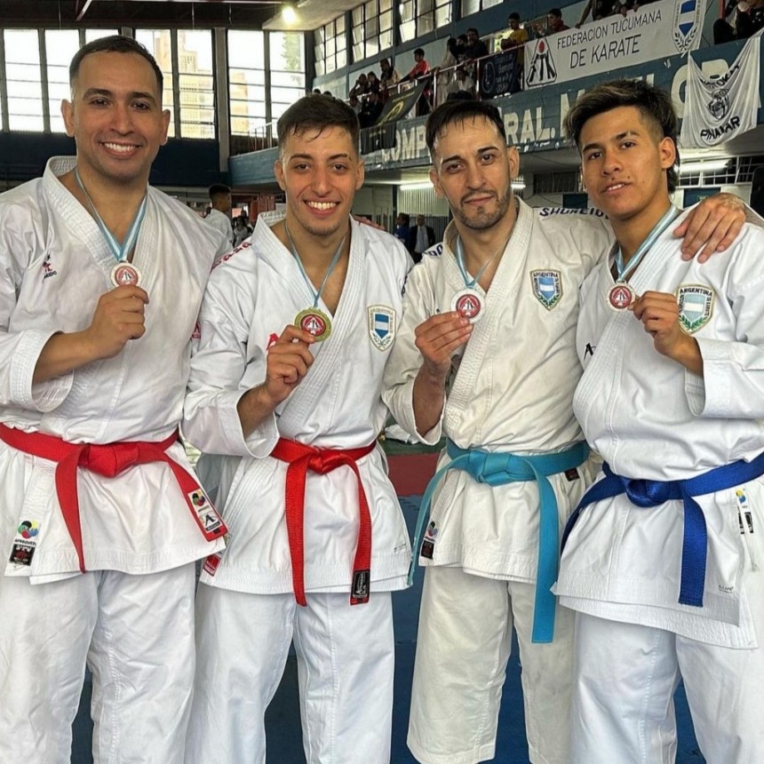 Podio de Walter Carrizo en el Nacional de Karate