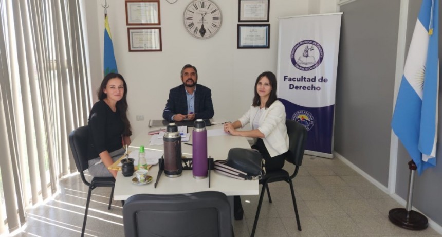 Trabajo conjunto para prácticas profesionales y capacitaciones para alumnos universitarios 