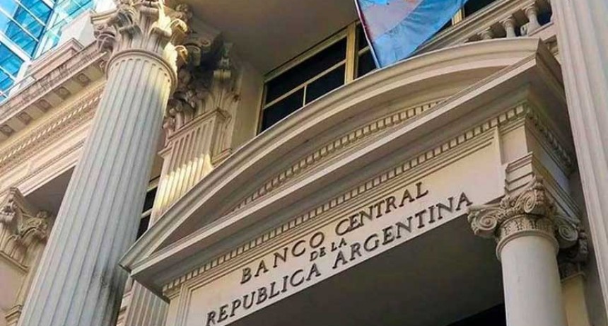 Las claves del giro que hizo el Banco Central en su estrategia para contener los dólares financieros