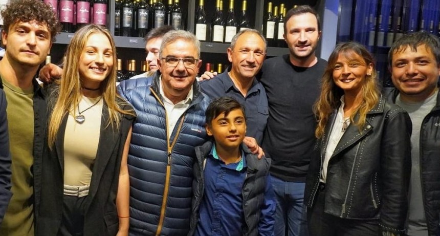 Jóvenes emprendedores suman nuevo espacio comercial al centro capitalino 