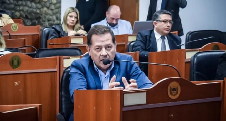 Hugo Ávila criticó el discurso del Gobernador en la inauguración de las sesiones ordinarias: “Para grupos económicos hay plata”