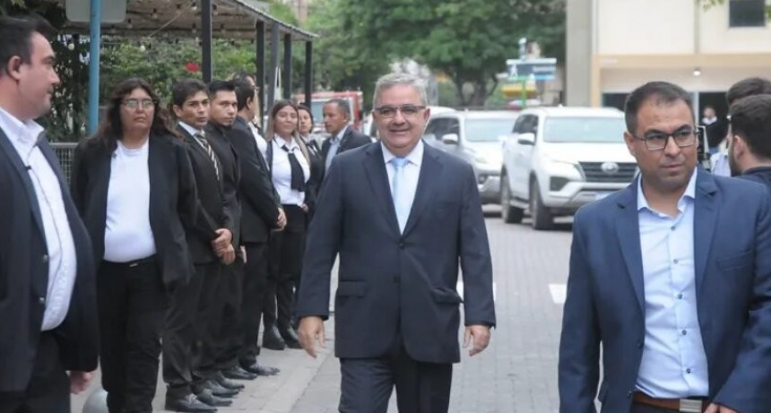 Desconcierto en la oposición por el acercamiento Jalil-Milei
