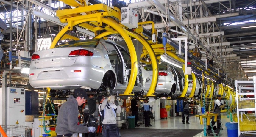 Industrias despiden a un tercio de sus trabajadores por apertura de importaciones