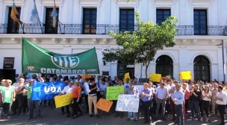 Judiciales profundizan su reclamo: nueva movilización y paro en la provincia