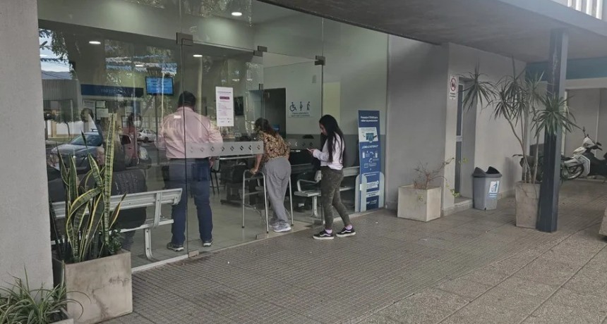 Escándalo en Valle Viejo: estafan a adultos mayores con falsa auditoría de ANSES y apuntan a un médico y un concejal