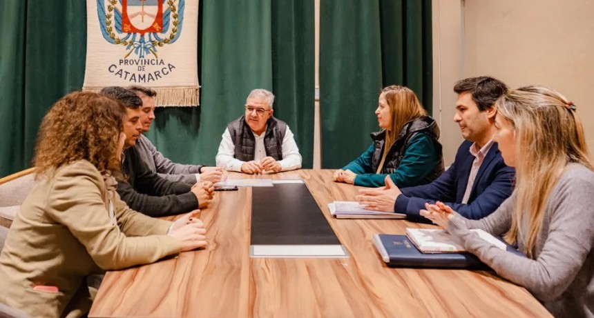 Tras la presión docente, el Gobierno derogó el decreto 884/24 y llamó a nuevas asambleas