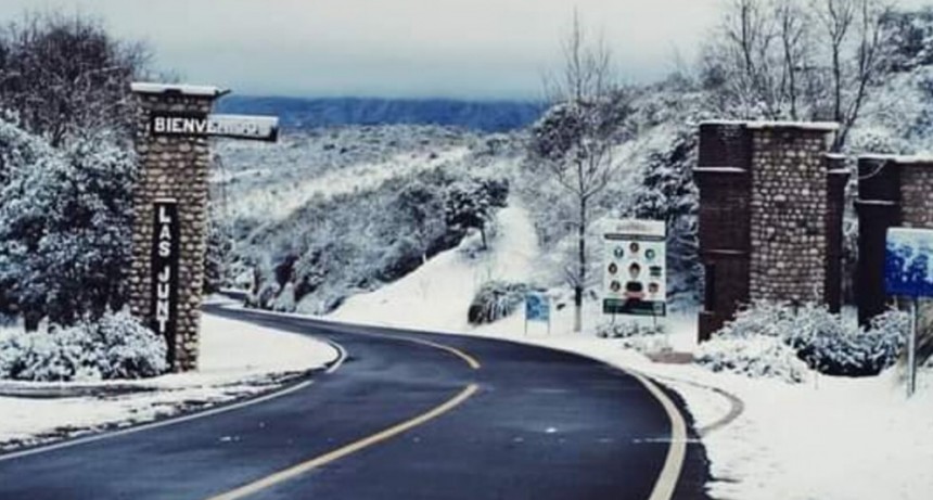  Llegó el frío, nevó en el interior de Catamarca y recomiendan circular con precaución