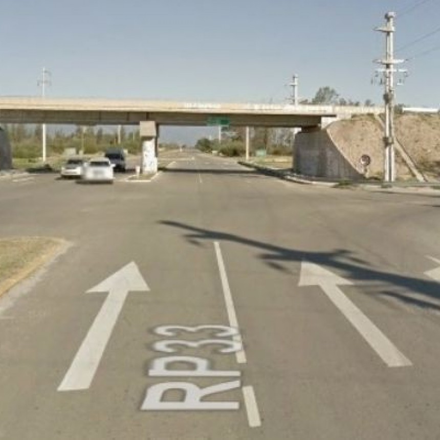 SE INCENDIO UN CAMION EN LA CIRCUNVALACION 
