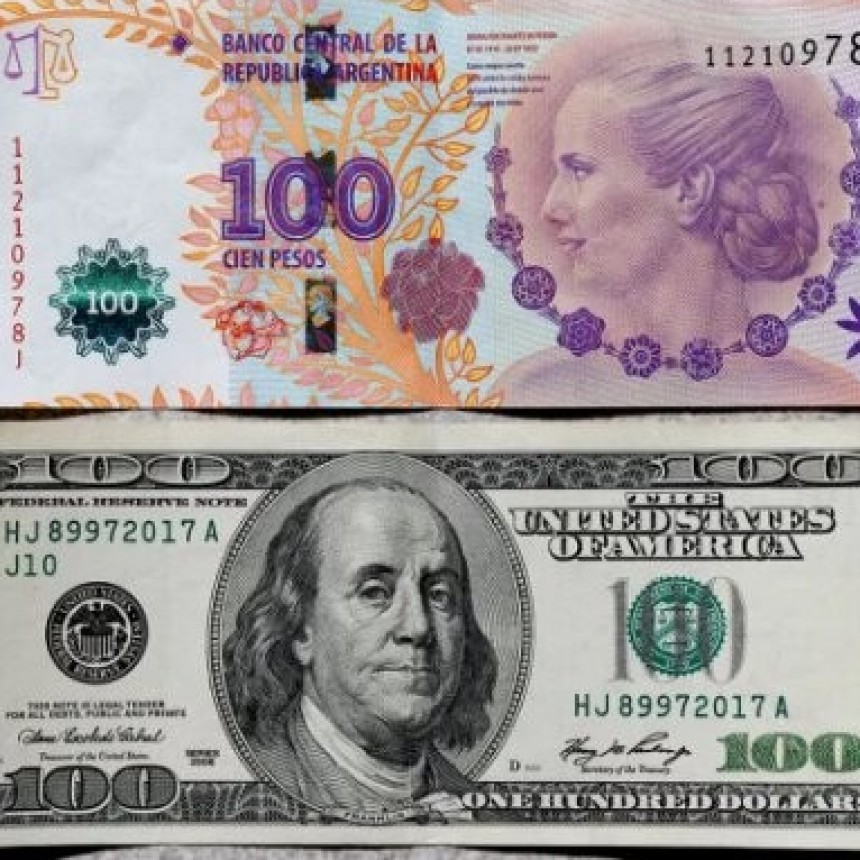 Ni dolarización ni convertibilidad: la oposición también analiza si es viable la “libre circulación” de monedas