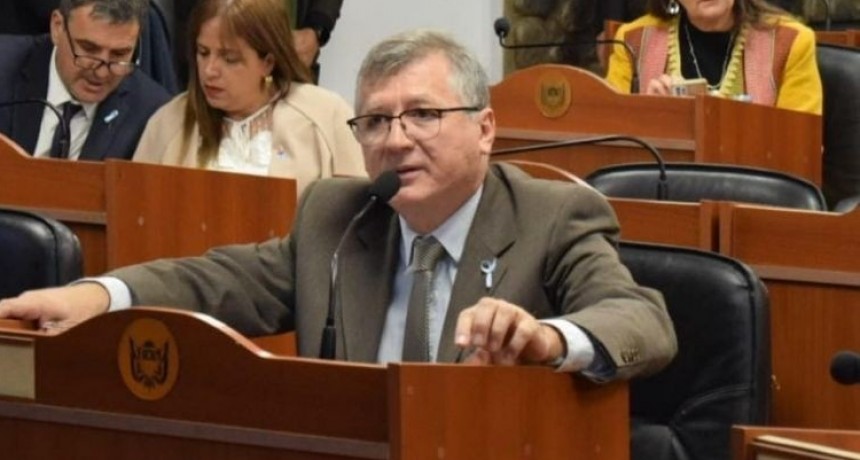 Diputados oficialistas exigen la renuncia del fiscal Palacios