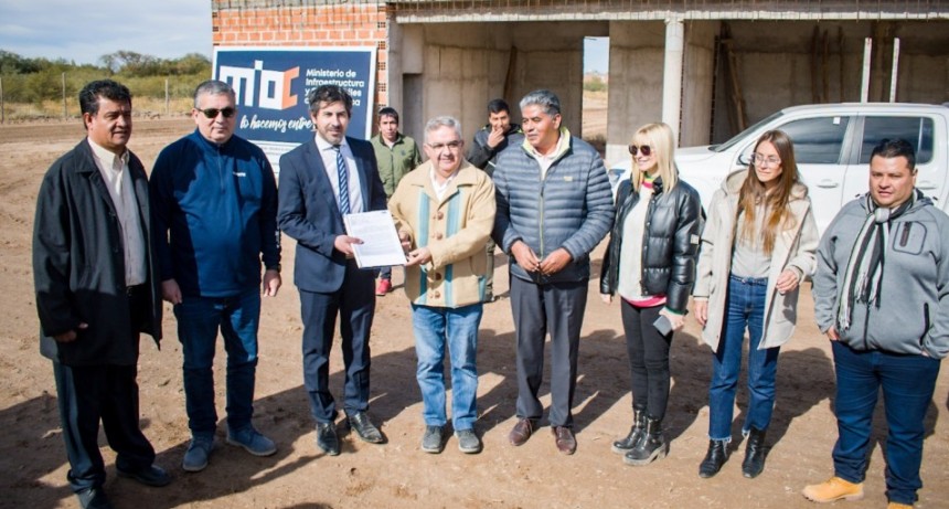 Se firmó el contrato para la finalización de obra de la nueva Terminal en Belén 