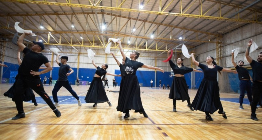 Continúan los ensayos para la apertura artística del Poncho 2023